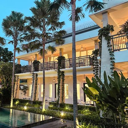 The London Residences Boutique Hotel Canggu Esterno foto