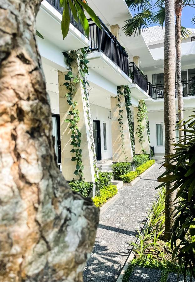 The London Residences Boutique Hotel Canggu Esterno foto