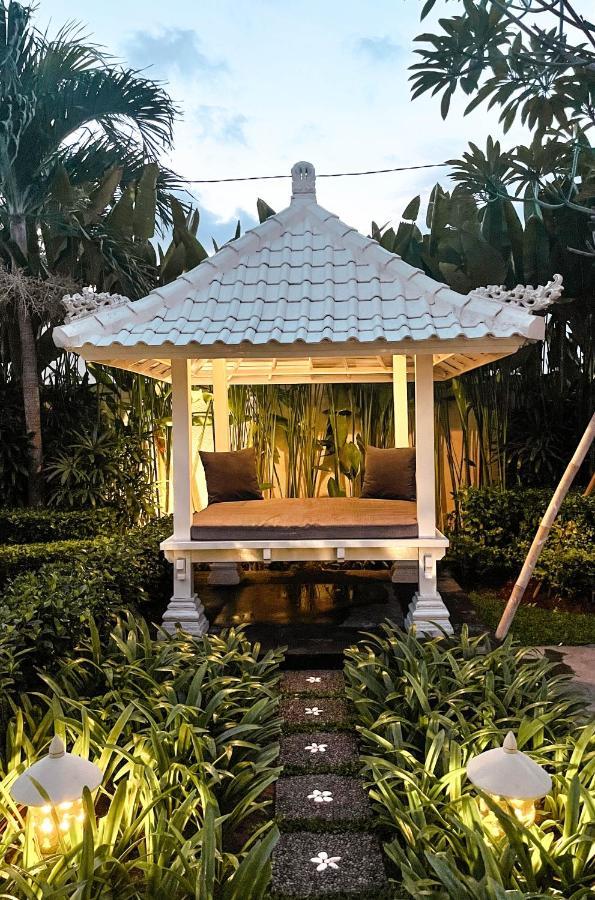 The London Residences Boutique Hotel Canggu Esterno foto
