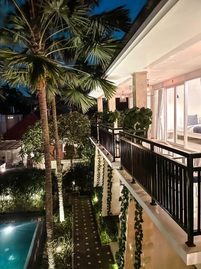 The London Residences Boutique Hotel Canggu Esterno foto